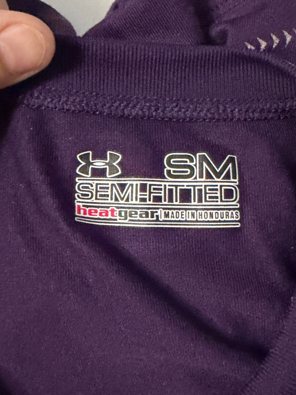 Under Armour Womens Semi Fitted Heat Gear Tee Size SM Purple Running Sporty Gym - Picture 2 of 9
